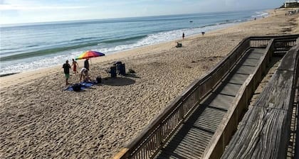 Serenity in Blue PERFECT COASTAL OASIS on the TREASURE COAST