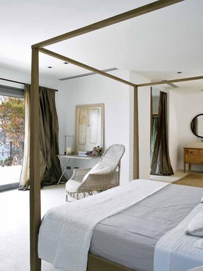7 dormitorios, tabla de planchar con plancha, wifi y ropa de cama