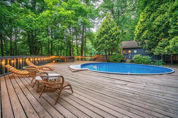Outdoor pool, a heated pool
