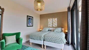 6 camere, ferro/asse da stiro, Wi-Fi, lenzuola