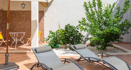 Casa Embat - Beautiful house with terrace 150 meters from the beach