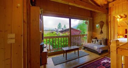 Beautiful chalet in Chamonix in a quiet, garden full south, beautiful view.