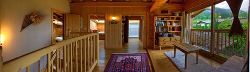 Beau chalet à Chamonix au calme , jardin arboré plein sud, vue magnifique.