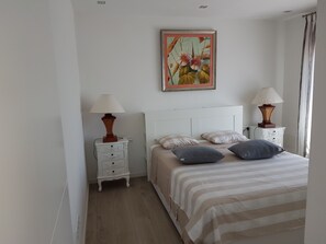 2 Schlafzimmer, Bügeleisen/Bügelbrett, Reisekinderbett, kostenloses WLAN