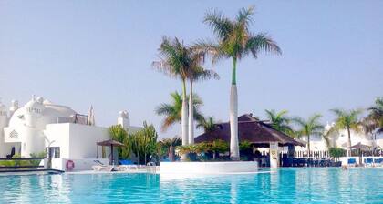 Apartment in a superb complex with 3 swimming pools, bar, Wifi near the sea