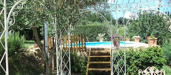 A corner of paradise with breathtaking views of the hills!
