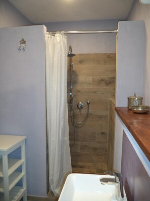 Hair dryer, towels, toilet paper