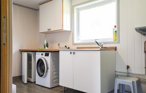 Interior - Cozy home in Vänersborg with WiFi (Vänersborg)