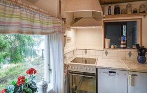 Refrigerador, microondas, parrilla de estufa y lavavajillas 