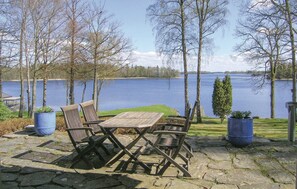 Outdoor dining - 2 bedroom stunning home in Unnaryd (Unnaryd)