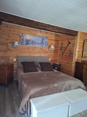 2 soverom, strykejern/-brett, wi-fi og sengetøy