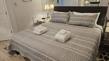 1 chambre, fer et planche à repasser, Wi-Fi gratuit, draps fournis