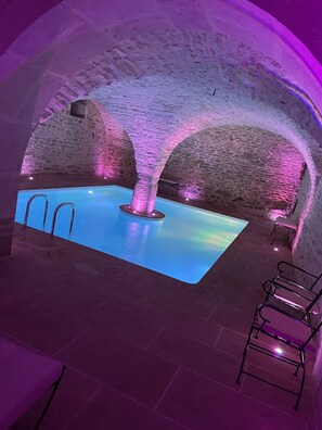 Piscina coberta i piscina climatitzada 