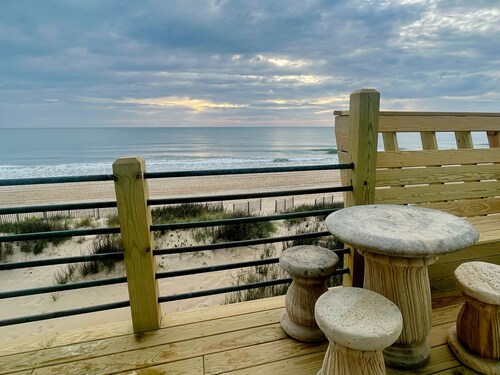 Oceanfront Oasis w / porealtaalla. 20% alennus jäljellä olevista elokuun päivistä