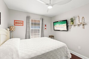 4 bedrooms, desk, iron/ironing board, travel cot