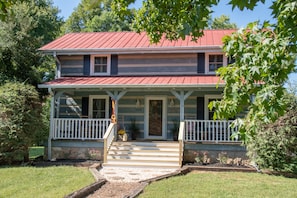 The Rustic Retreat almost has "storybook" feel to it.