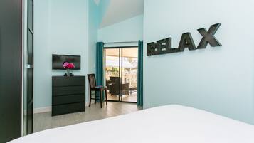 3 habitaciones, tabla de planchar con plancha, wifi y ropa de cama