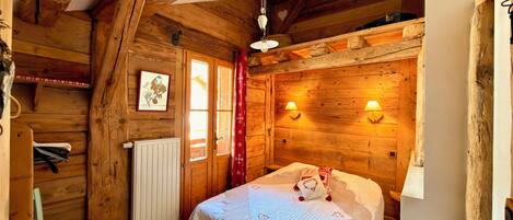 2 間睡房、免費 Wi-Fi