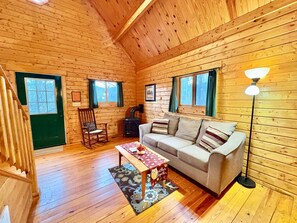 TV, fireplace, stereo - Reel It In Cabin (Page County)