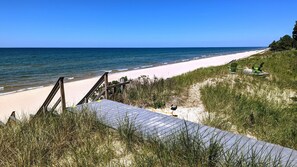 Beach nearby, sun loungers