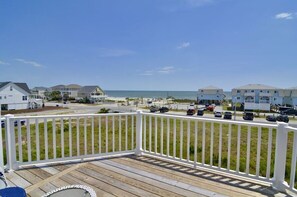 Property grounds - Big Blue: Top-rated 5 BR, 5.5 BA Poolside Paradise Just Steps from the Beach! (Ocean Isle Beach)