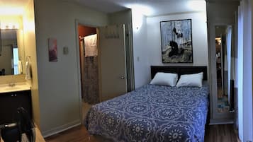 3 bedrooms, WiFi, bed sheets
