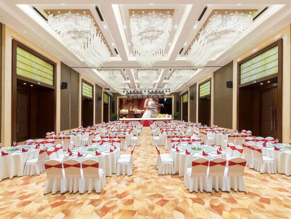 Indoor wedding