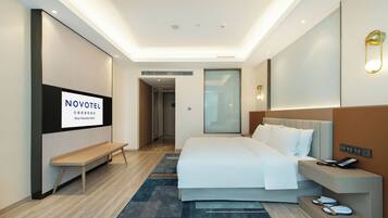 Superior Room, 1 King Bed