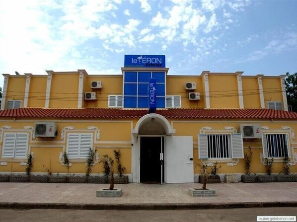 Front of property - Auberge Le Héron (Djibouti)