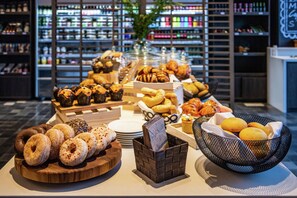 Se sirven desayunos, almuerzos y cenas