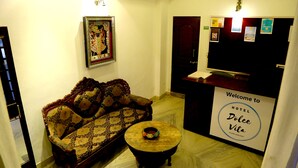 Quầy tiếp tân