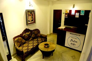 Reception - Hotel Dolce Vita (Udaipur)