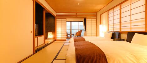 Traditionele Twin kamer (Deluxe, Japanese Style) | Luxe beddengoed, donzen dekbedden, een kluis op de kamer, beddengoed