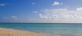 COMBATE BEACH! SERENITY! PENTHOUSE WITH ROOF TERRACE! NEAR ALL BEACHES!