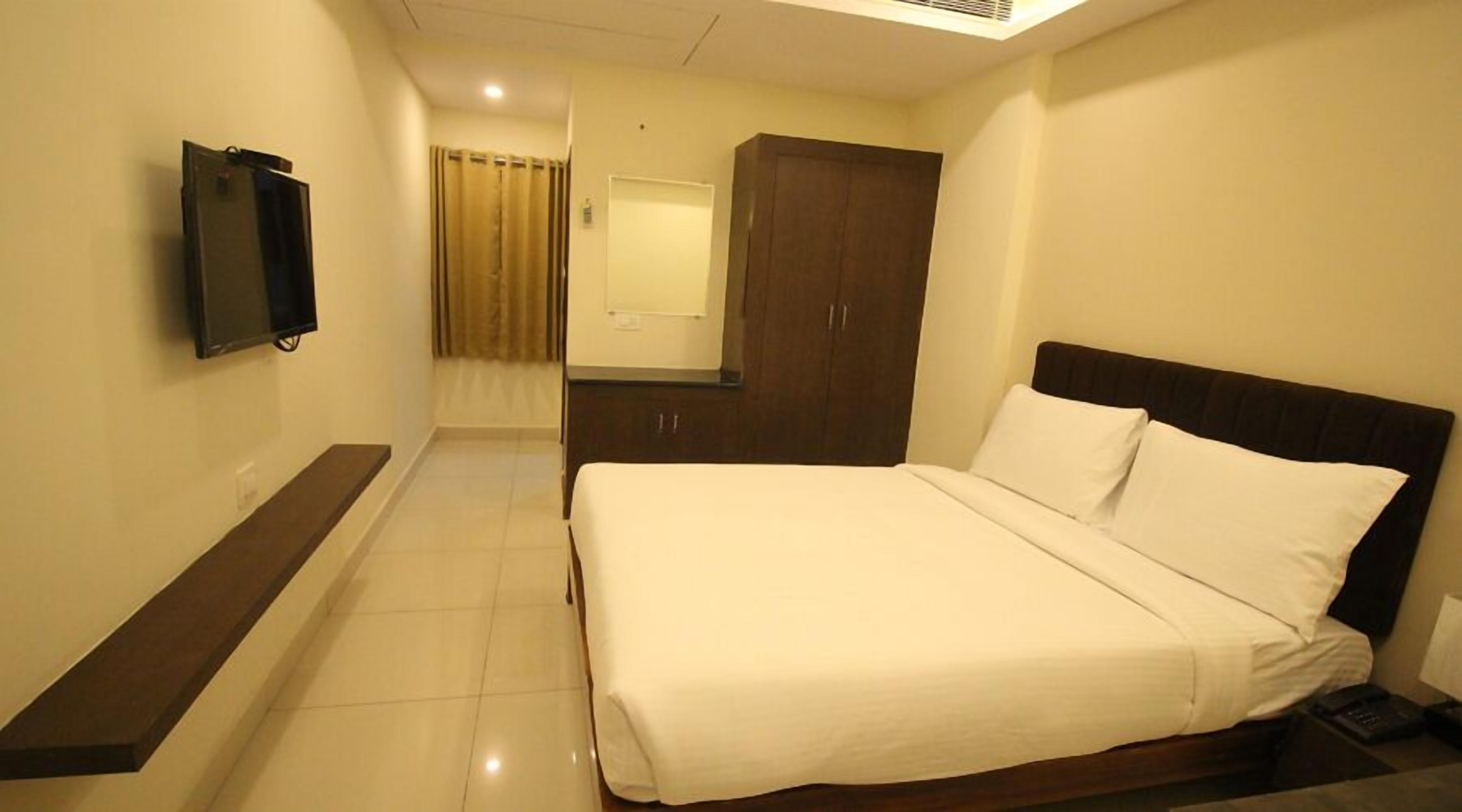 Phòng Executive | Bộ trải giường bằng vải cotton Ai Cập, chăn bông 