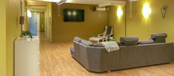 4 bedroom awesome apartment in Finspång