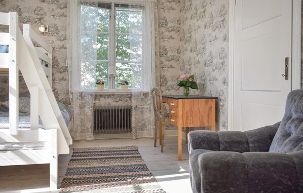 1 bedroom