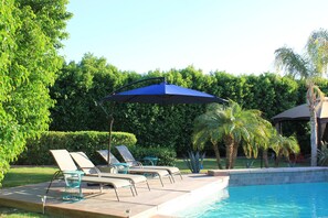 Piscine extérieure, piscine chauffée