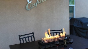 Dining - Canyon Trail Resort ☀️Private EPIC Pool, Spa & Yard - Amazing Views ⭐⭐⭐⭐⭐ (Indio)