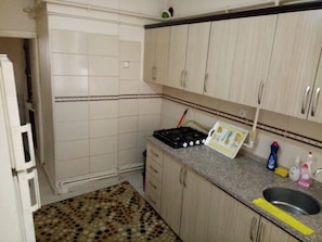 Apartment, Non Smoking | Private kitchen | Fridge, stovetop, electric kettle, cookware/dishes/utensils