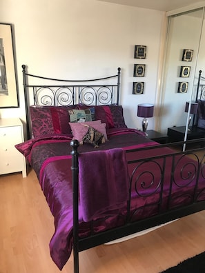 Luxury House, 4 Bedrooms, Non Smoking, Garden View