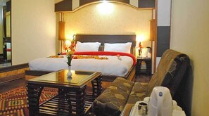 Premium Double Room | In-room safe, desk, laptop workspace, rollaway beds - Moon Walk Residency (Dharamshala)