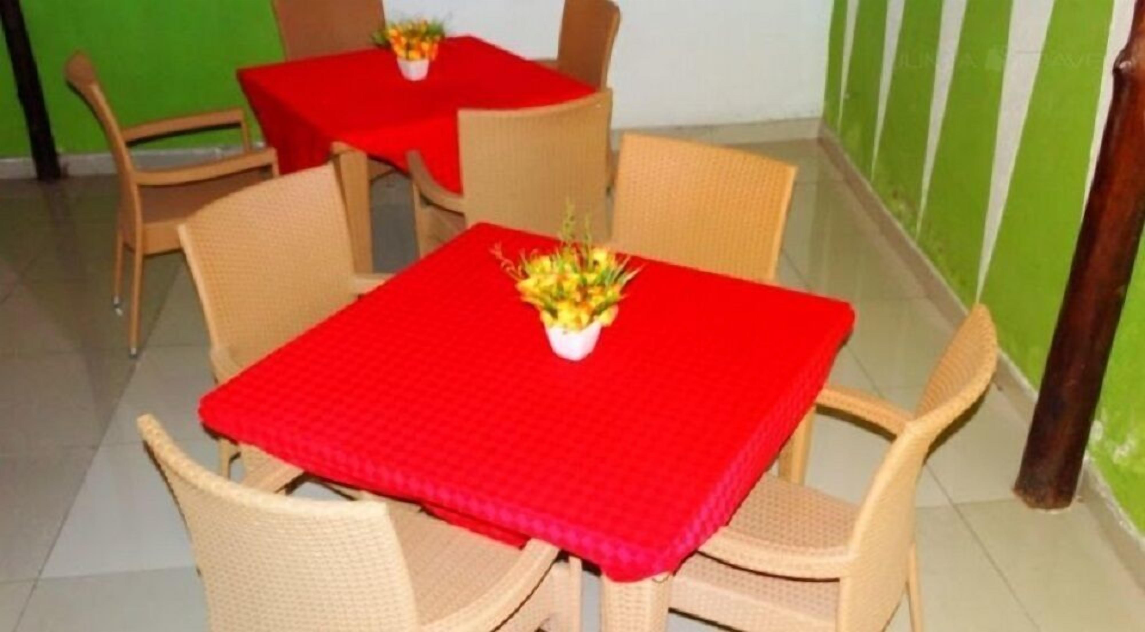 breakfast, lunch, dinner served; local and international cuisine