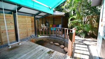 Elite Double Room (A) | Bathroom | Combined shower/tub, spring water tub, hair dryer, slippers