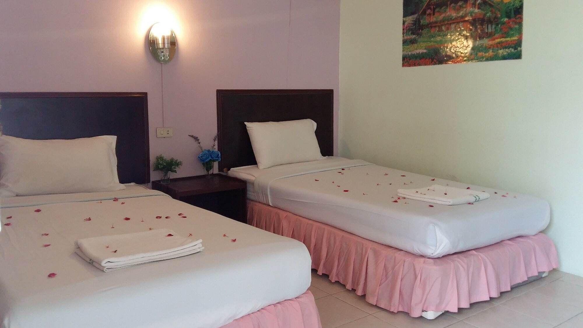 Desk, free WiFi, bed sheets