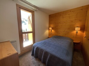 3 室のベッドルーム、WiFi