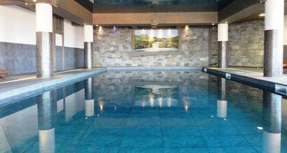 3-Bedroom Duplex in Les Arcs 1800, Ski-in/Ski-out, Sleeps 6