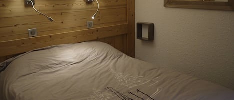 1 室のベッドルーム、WiFi (無料)