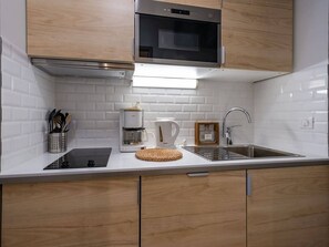 Réfrigérateur, four, plaque de cuisson, lave-vaisselle