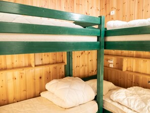 3 bedrooms, WiFi